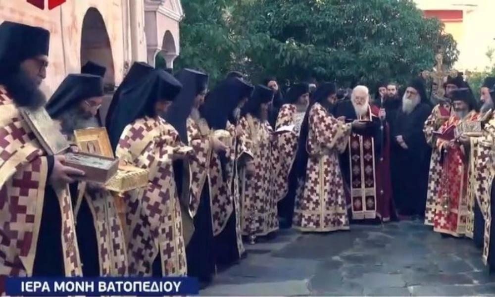 Μονή Βατοπεδίου: Λιτανεία για την κατάπαυση της πανδημίας